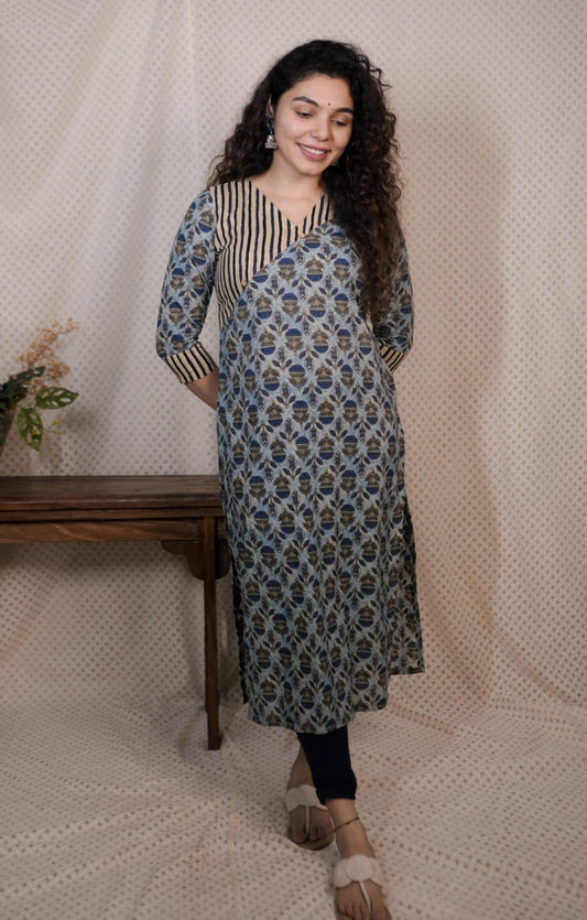 Designer Kurthi (code- 1492 bk)