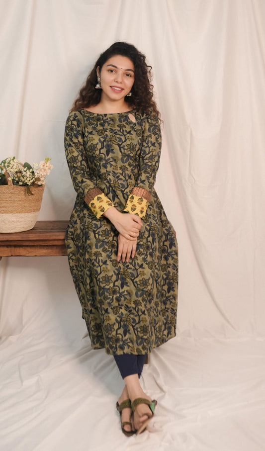 Designer Kurthi (Code-1518 BK)